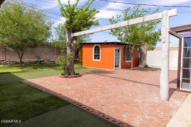 38251 Lisman Avenue, Palmdale, CA 93550