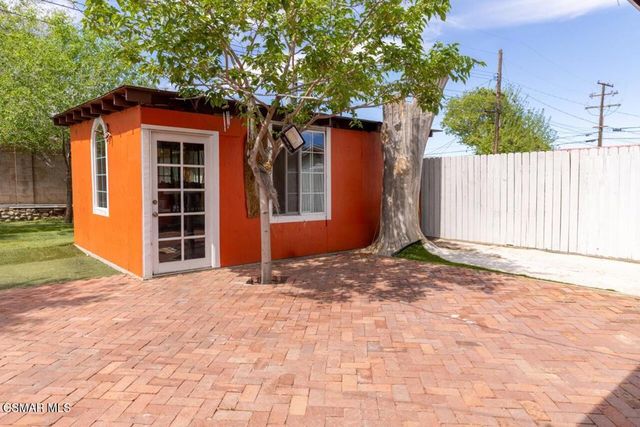 38251 Lisman Avenue, Palmdale, CA 93550
