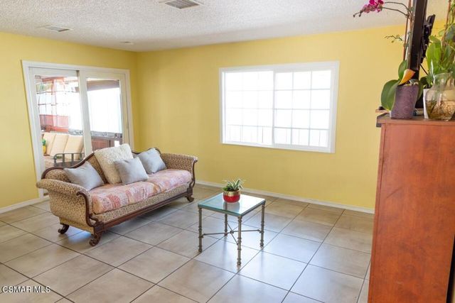 38251 Lisman Avenue, Palmdale, CA 93550