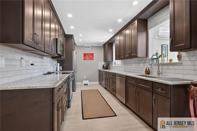 432 C Andover Drive 432C, Monroe, NJ 08831