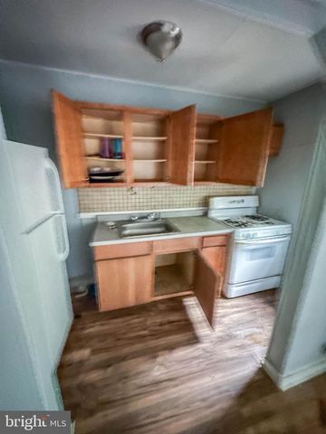 3428 HILLDALE PL, Baltimore, MD 21215