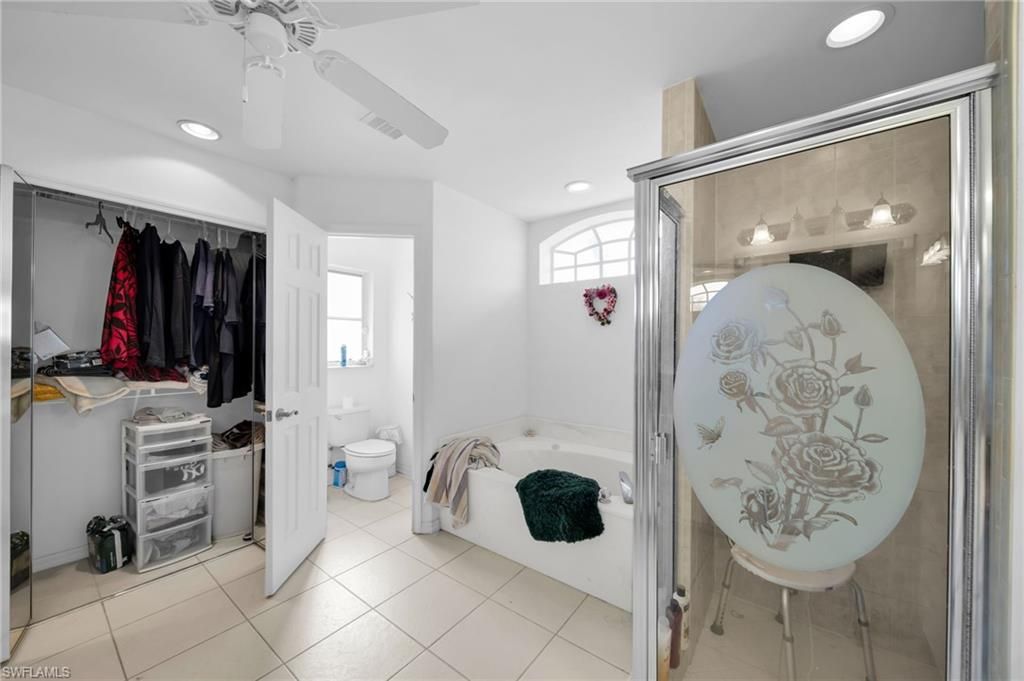 Image 22 of property listing at 2041 SE 16th ST, Cape Coral, FL 33990