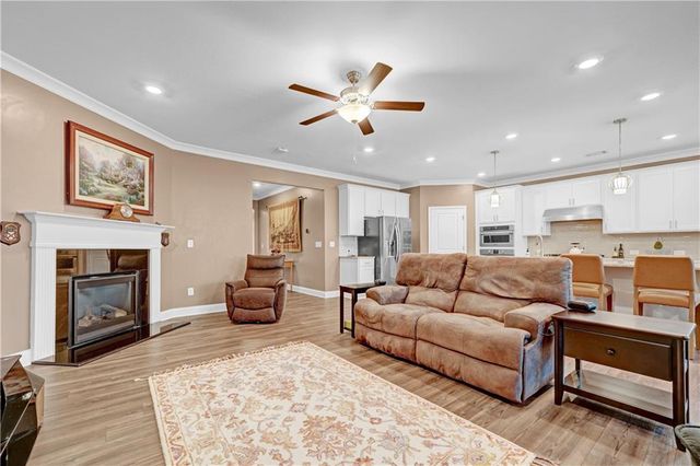 5140 Golden Oak Cove, Gainesville, GA 30504