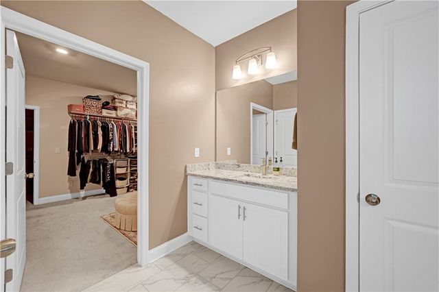 5140 Golden Oak Cove, Gainesville, GA 30504