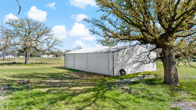 11090 Texas Highway 24 S, Paris, TX 75462