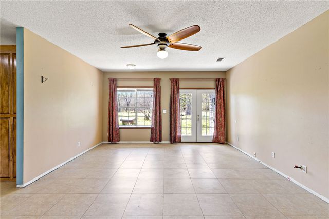 11090 Texas Highway 24 S, Paris, TX 75462