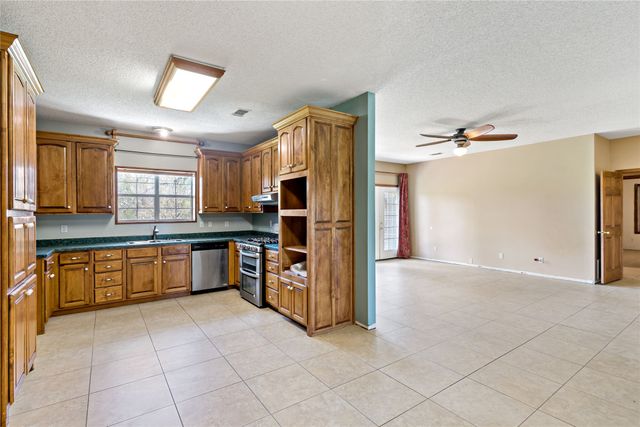 11090 Texas Highway 24 S, Paris, TX 75462
