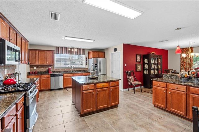 5179 Mossberg Drive E, Theodore, AL 36582