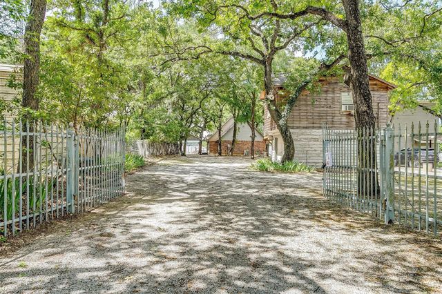 6517 Peden Road, Fort Worth, TX 76179