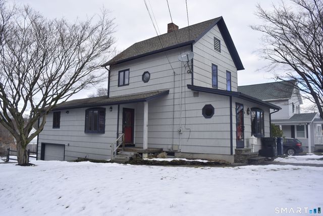 9 Blaine Street, Danbury, CT 06810