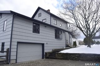 9 Blaine Street, Danbury, CT 06810