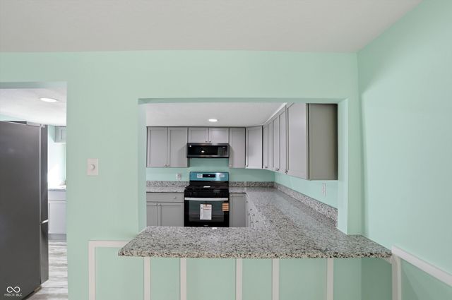 104 S Broad Street, Mooreland, IN 47360