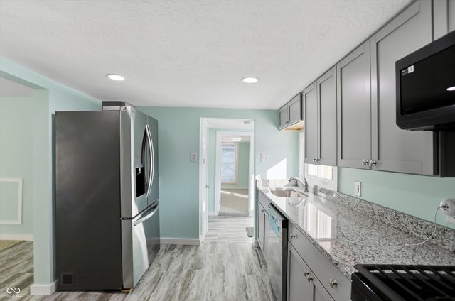 104 S Broad Street, Mooreland, IN 47360