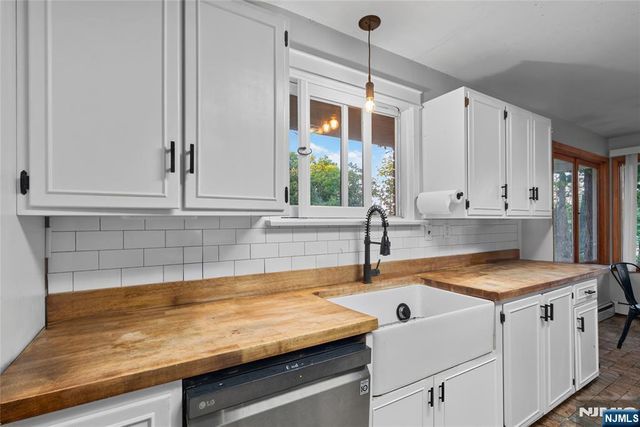 20 Bunn Road, Hamburg, NJ 07419