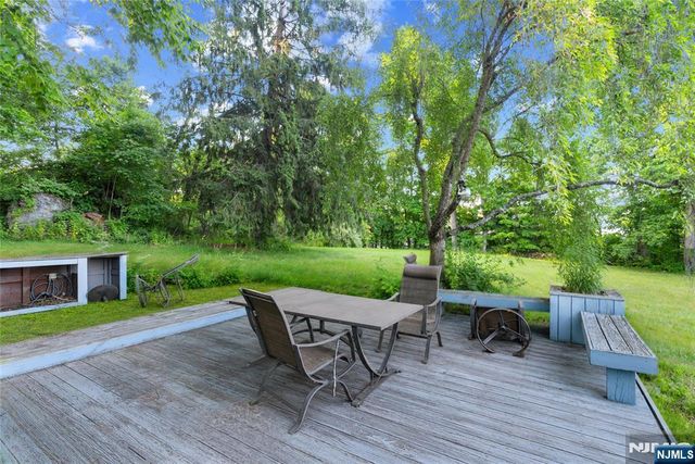 20 Bunn Road, Hamburg, NJ 07419