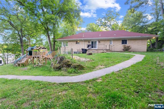 20 Bunn Road, Hamburg, NJ 07419