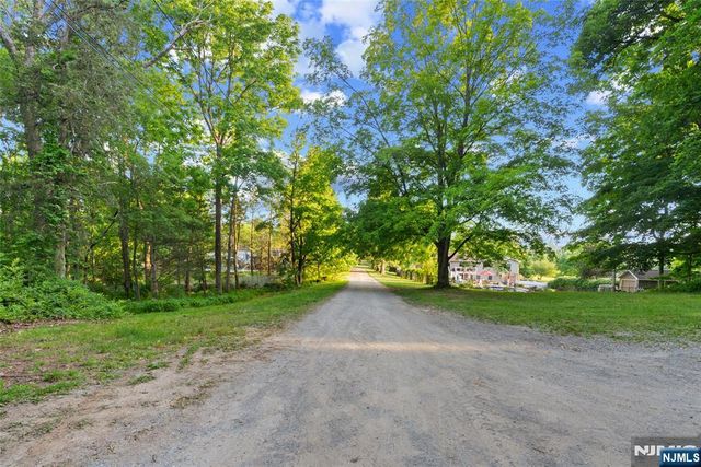 20 Bunn Road, Hamburg, NJ 07419