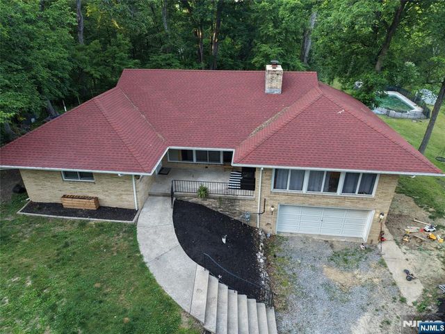 20 Bunn Road, Hamburg, NJ 07419