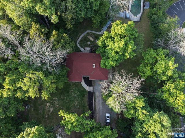 20 Bunn Road, Hamburg, NJ 07419