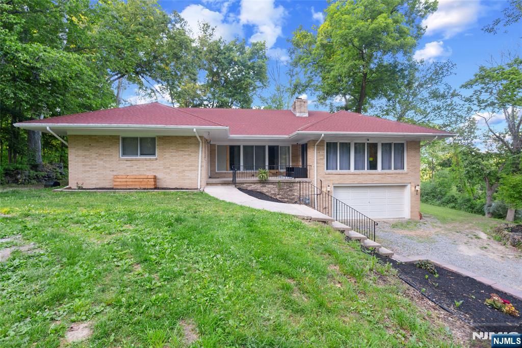20 Bunn Road, Hamburg, NJ 07419