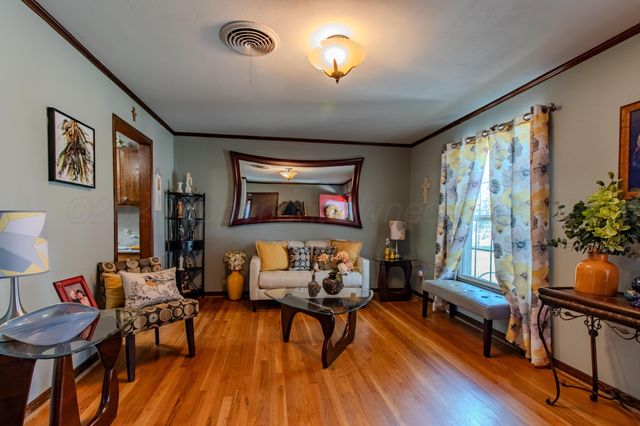 2904 S MONROE Street, Amarillo, TX 79109