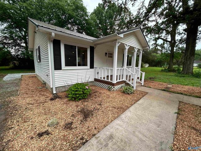 578 West Limestone Road, Hazel Green, AL 35750