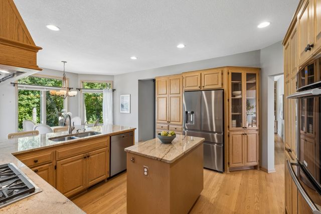 2078 Royale Drive, Eagan, MN 55122