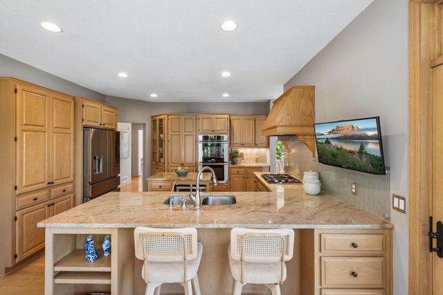2078 Royale Drive, Eagan, MN 55122