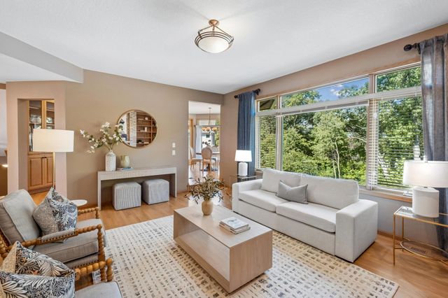2078 Royale Drive, Eagan, MN 55122