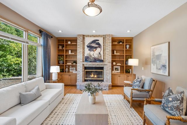 2078 Royale Drive, Eagan, MN 55122