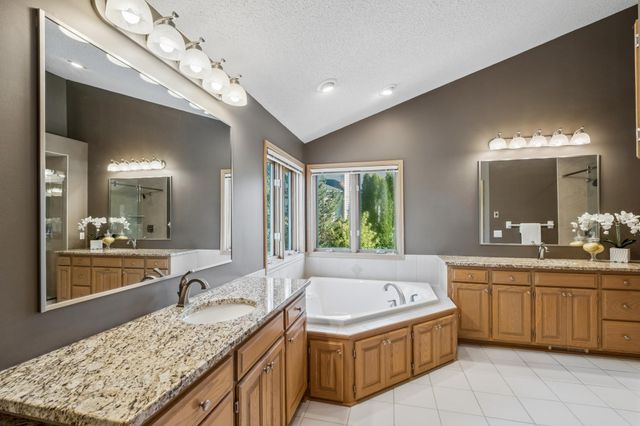 2078 Royale Drive, Eagan, MN 55122