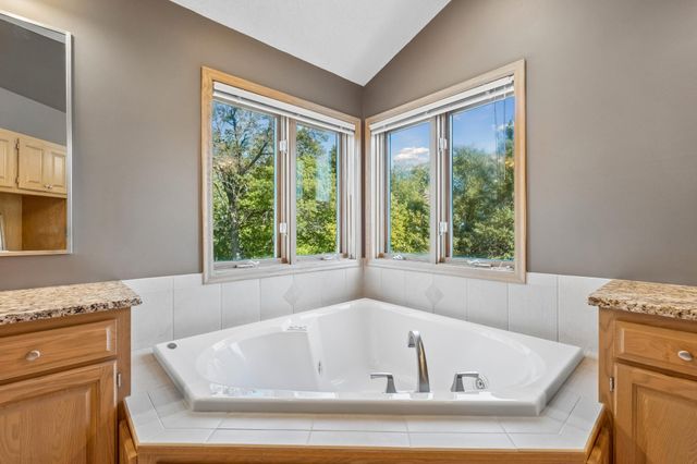 2078 Royale Drive, Eagan, MN 55122