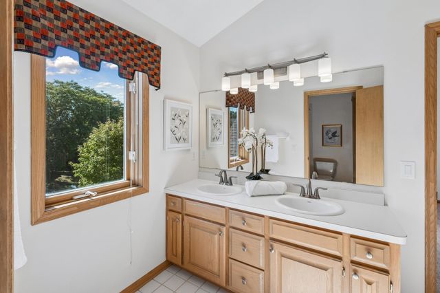 2078 Royale Drive, Eagan, MN 55122