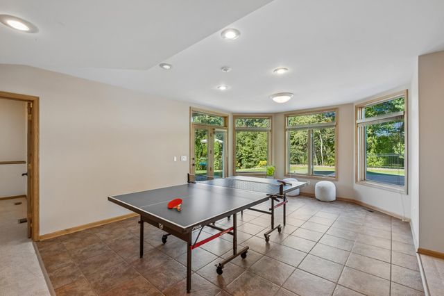 2078 Royale Drive, Eagan, MN 55122