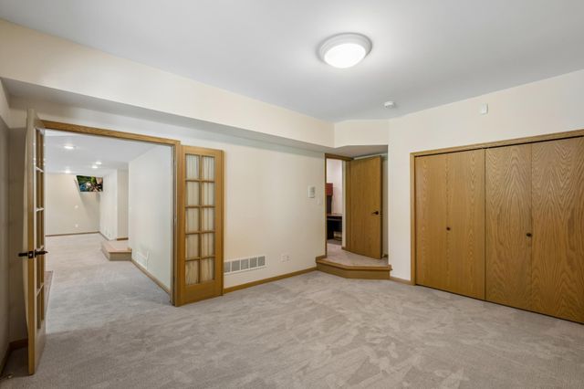 2078 Royale Drive, Eagan, MN 55122