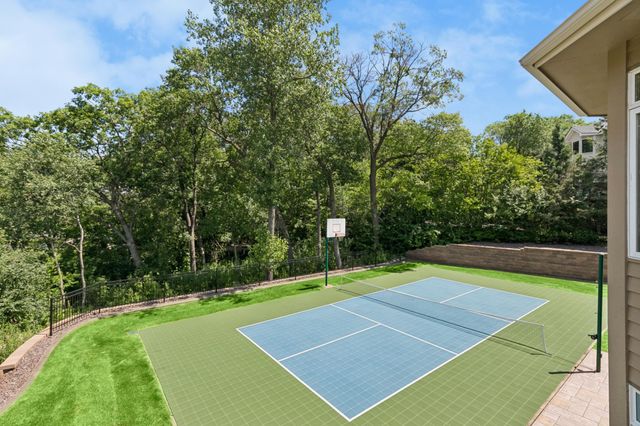 2078 Royale Drive, Eagan, MN 55122