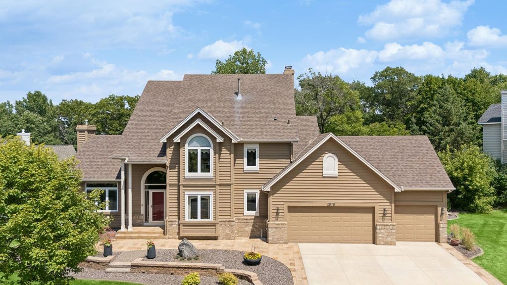 2078 Royale Drive, Eagan, MN 55122 — exterior