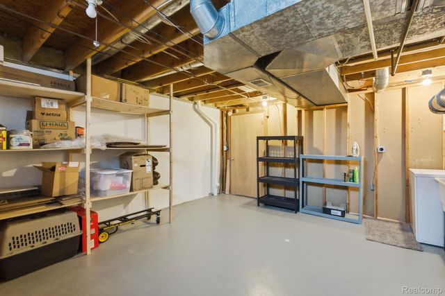 22227 E 11 Mile, St. Clair Shores, MI 48081