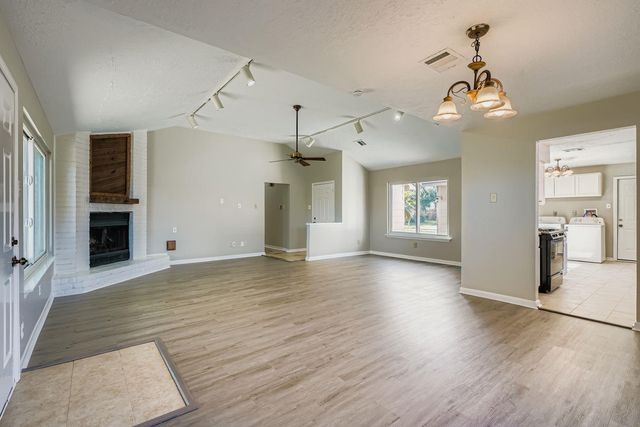 2115 Pepperglen Court, Missouri City, TX 77489