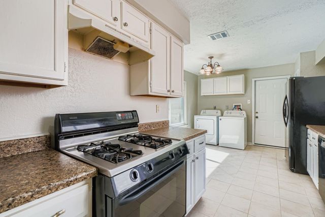 2115 Pepperglen Court, Missouri City, TX 77489