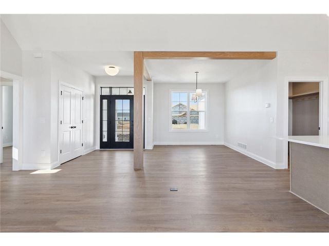 610 Field Point Street, Roberts, WI 54023