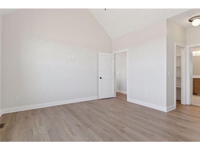 610 Field Point Street, Roberts, WI 54023