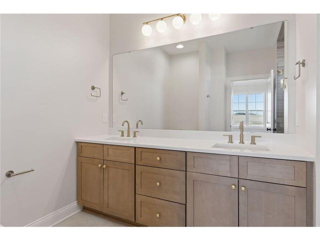 610 Field Point Street, Roberts, WI 54023