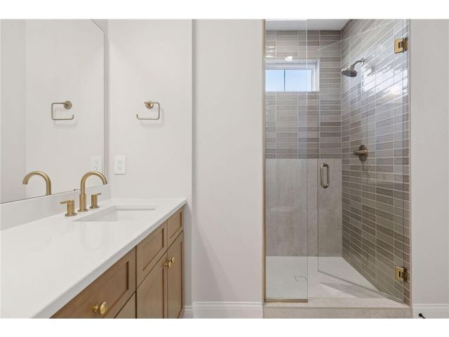 610 Field Point Street, Roberts, WI 54023