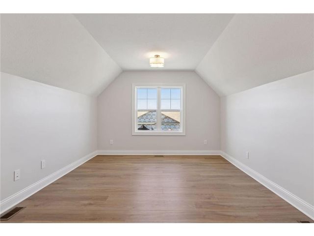 610 Field Point Street, Roberts, WI 54023