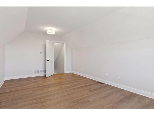 610 Field Point Street, Roberts, WI 54023