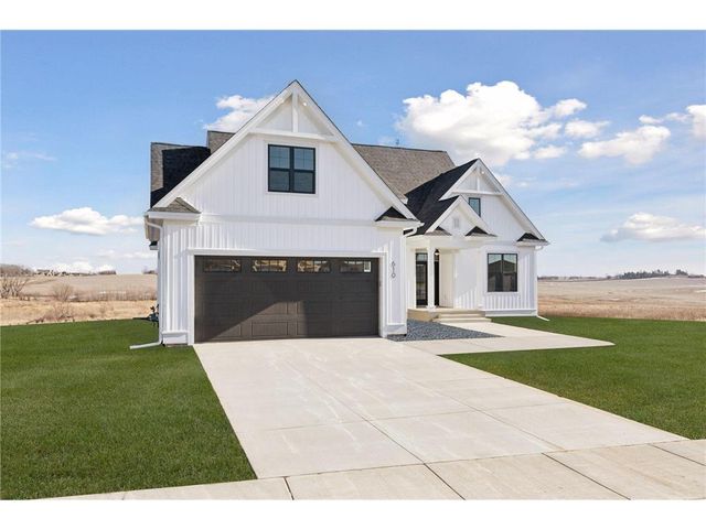 610 Field Point Street, Roberts, WI 54023