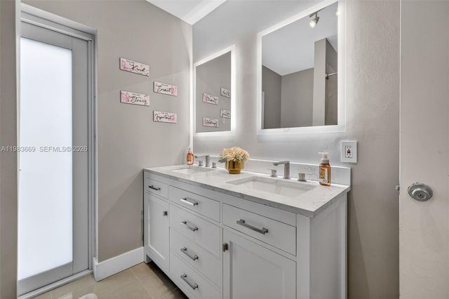 1401 NW 46th St, Fort Lauderdale, FL 33309