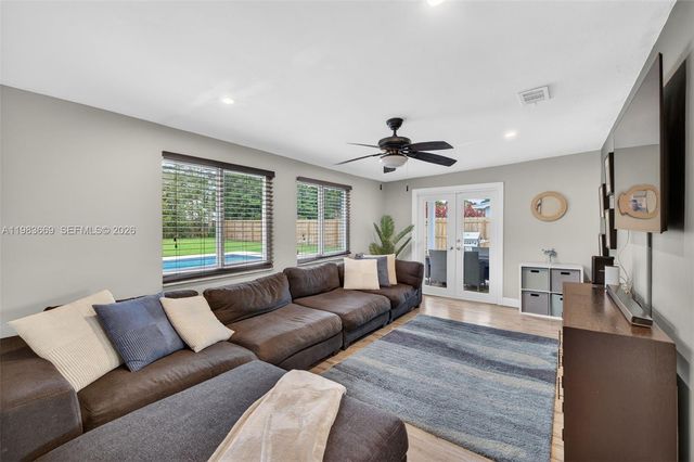 1401 NW 46th St, Fort Lauderdale, FL 33309