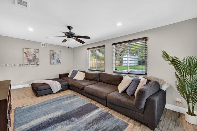 1401 NW 46th St, Fort Lauderdale, FL 33309